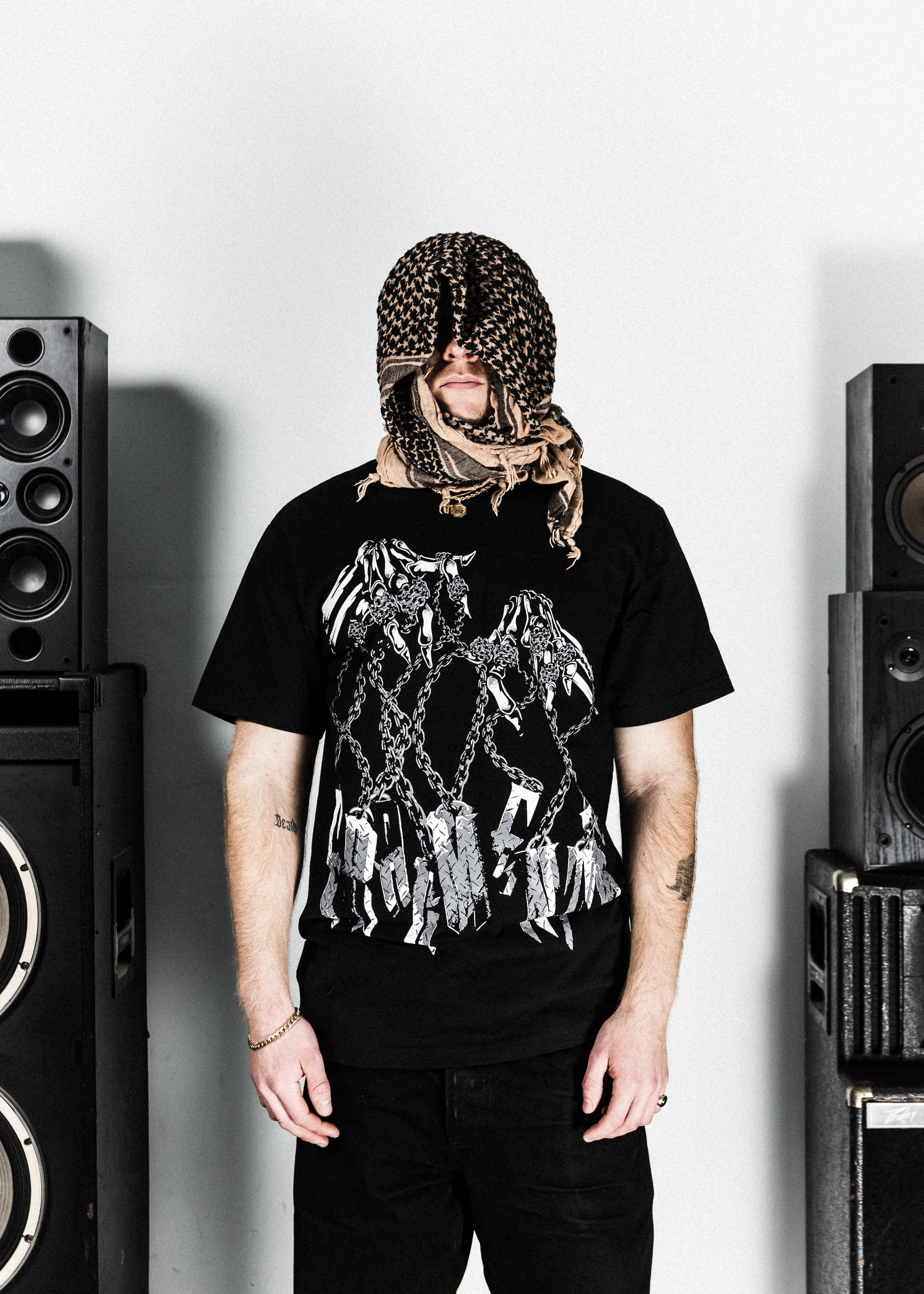 PUPPET MASTER'S TEE